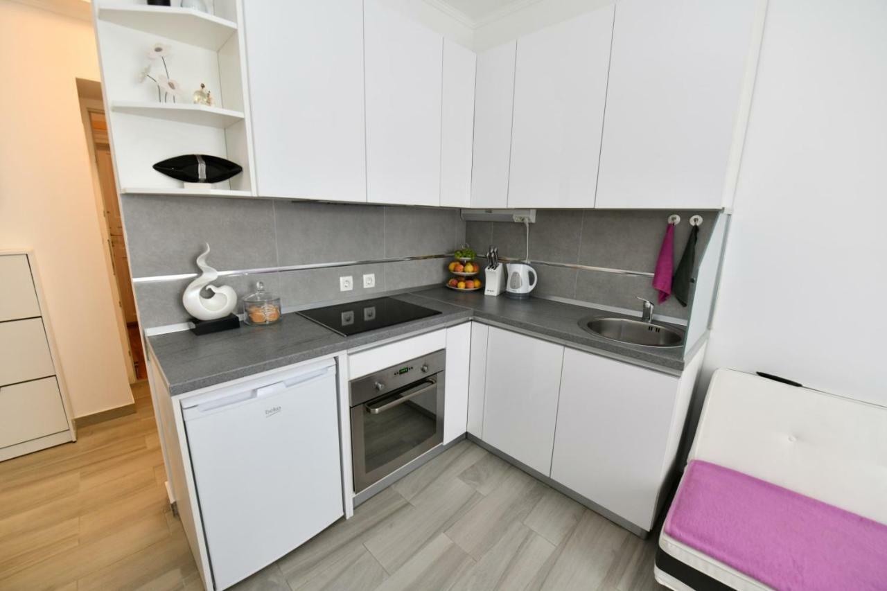 Apartment Cecilija Синь Экстерьер фото
